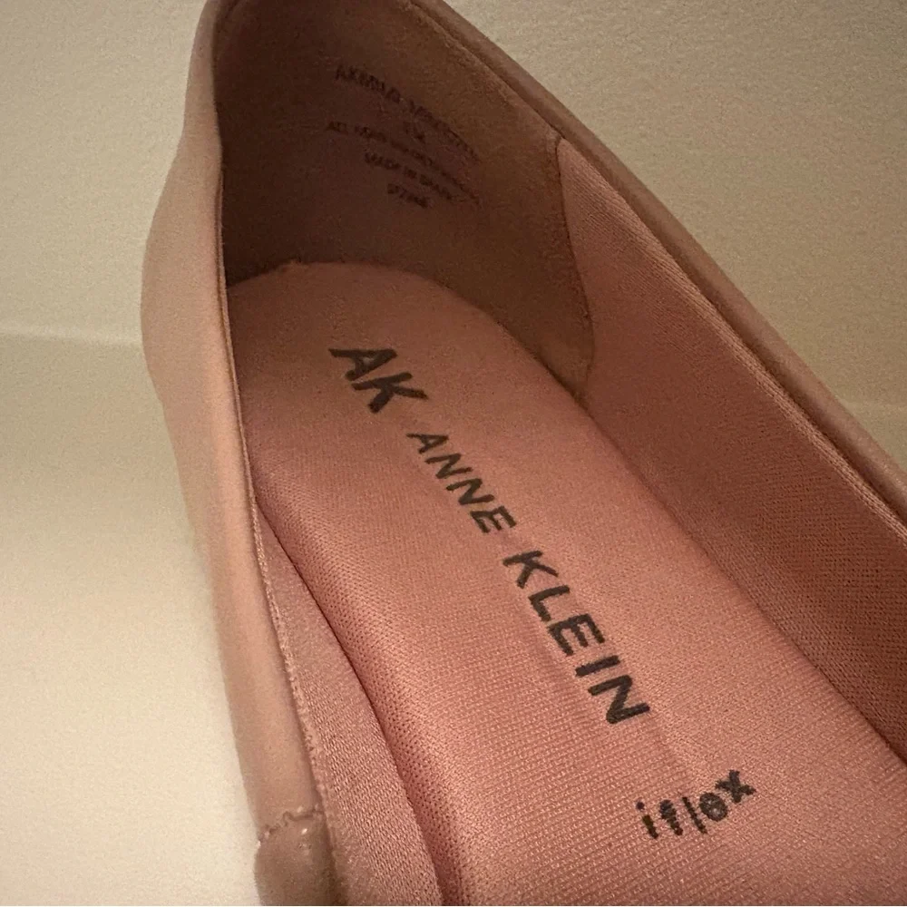 Anne Klein Tan Wedges